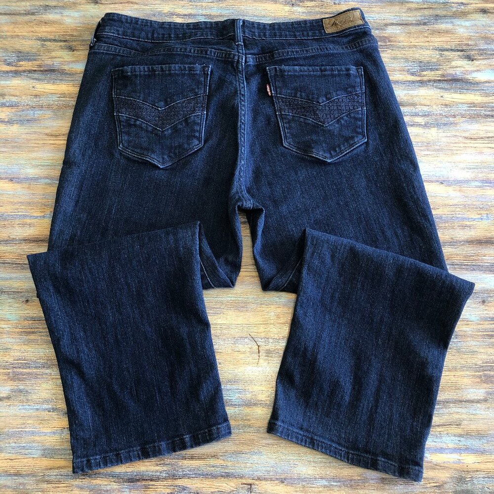 Levis Jeans Womens Classic Demi Curve Capris Crooped Size 14/32 (32x21)